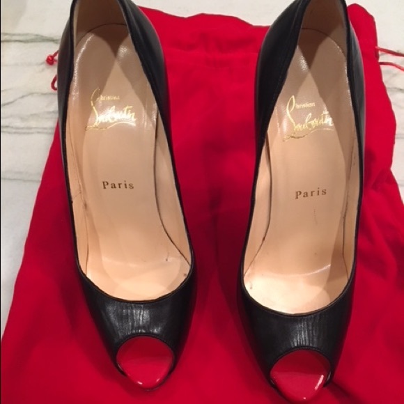 CLASSIC LOUBOUTIN PATENT LEATHER PEEP TOES - Picture 5 of 7
